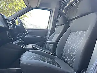 Used 2016 Vauxhall Combo Silver - Interior and Exterior details 13