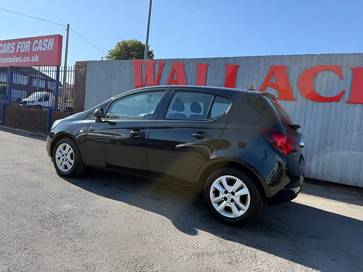 Used 2016 Vauxhall Corsa Design Black - Interior and Exterior details 15