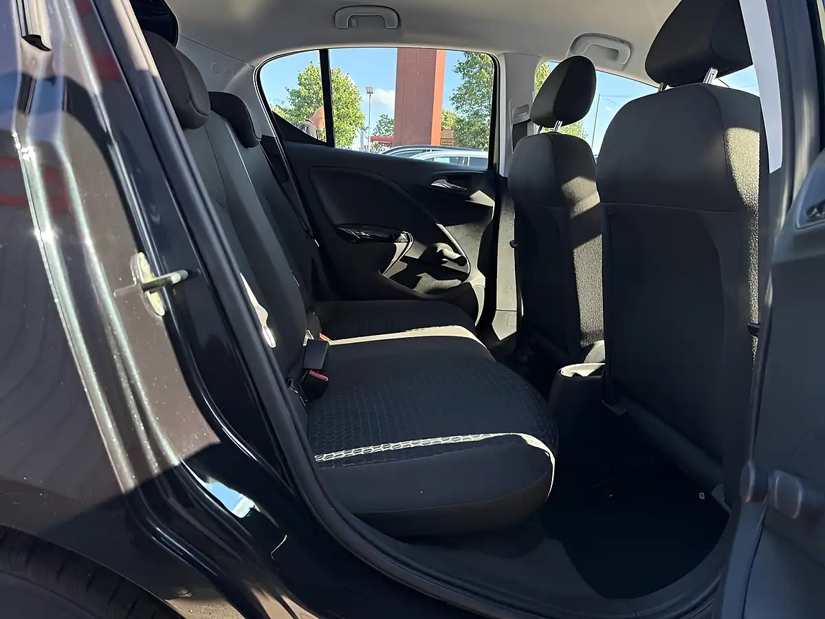 Used 2016 Vauxhall Corsa Design Black - Interior and Exterior details 17