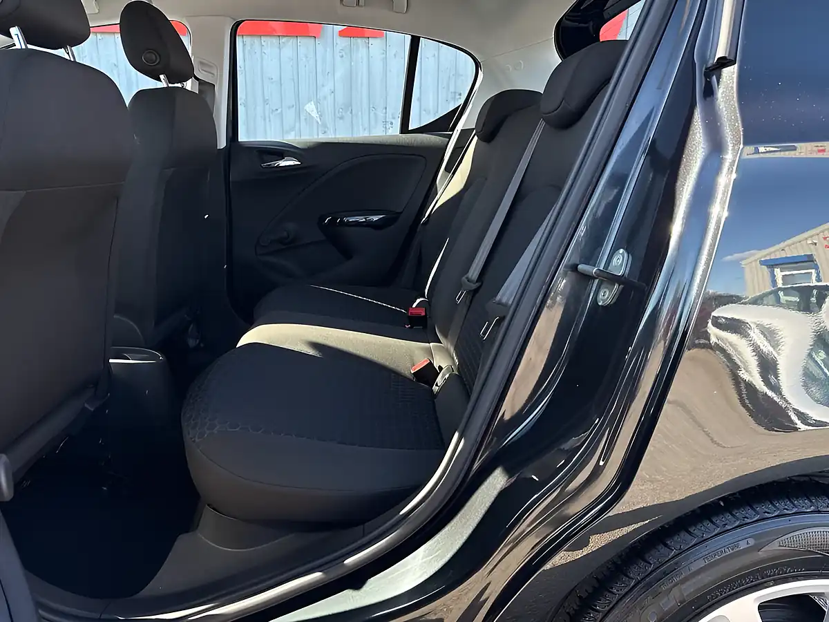 Used 2016 Vauxhall Corsa Design Black - Interior and Exterior details 3