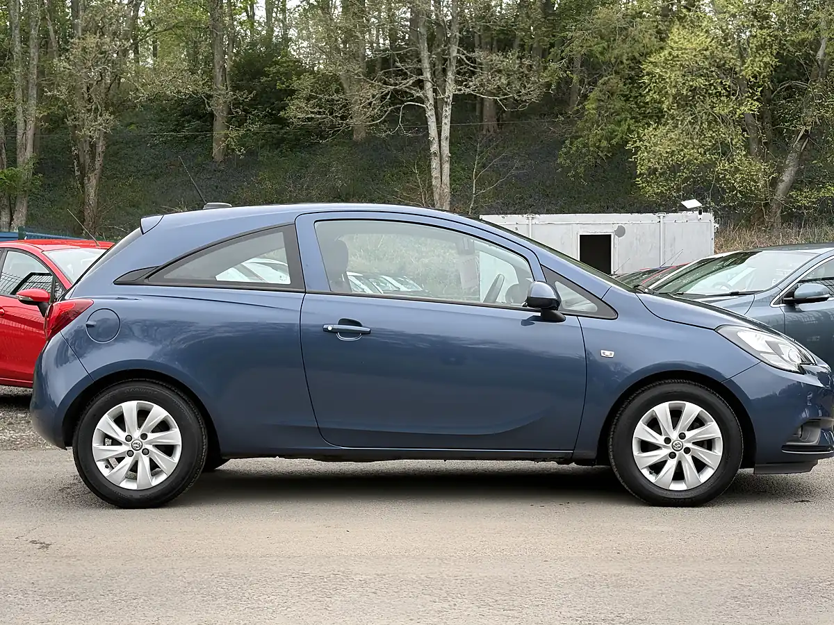 Used 2016 Vauxhall Corsa Design Blue - Interior and Exterior details 5