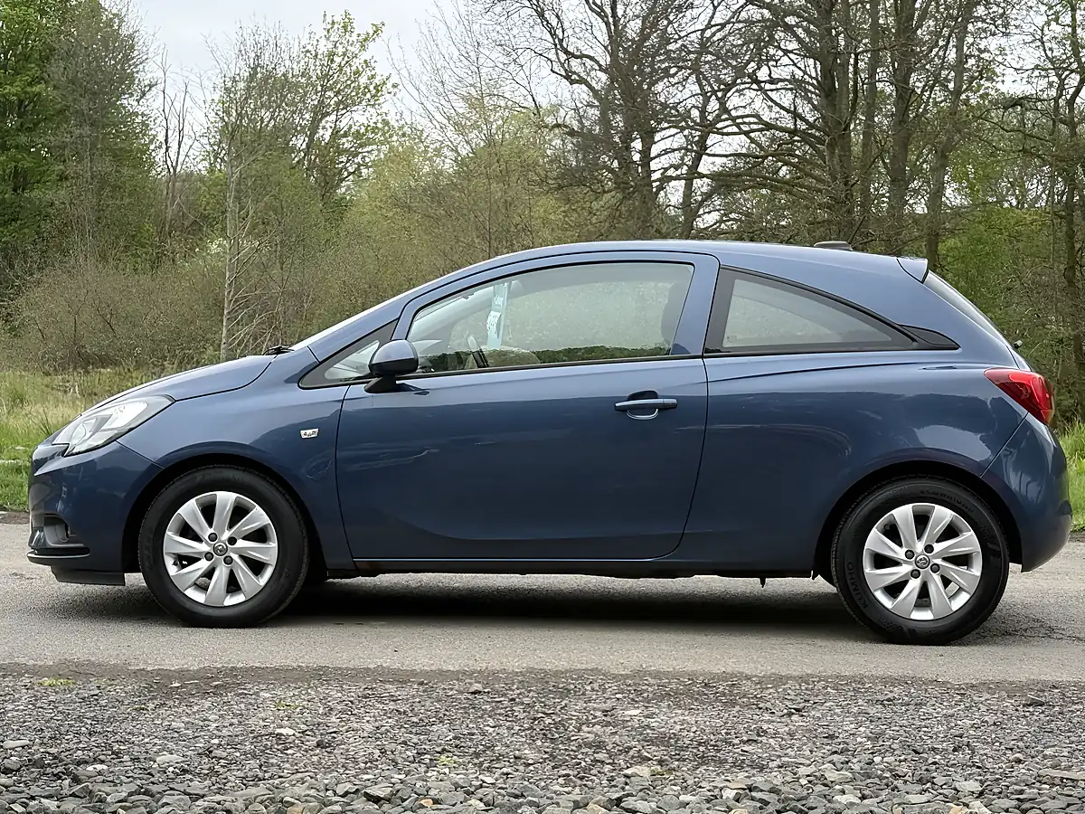 Used 2016 Vauxhall Corsa Design Blue - Interior and Exterior details 9
