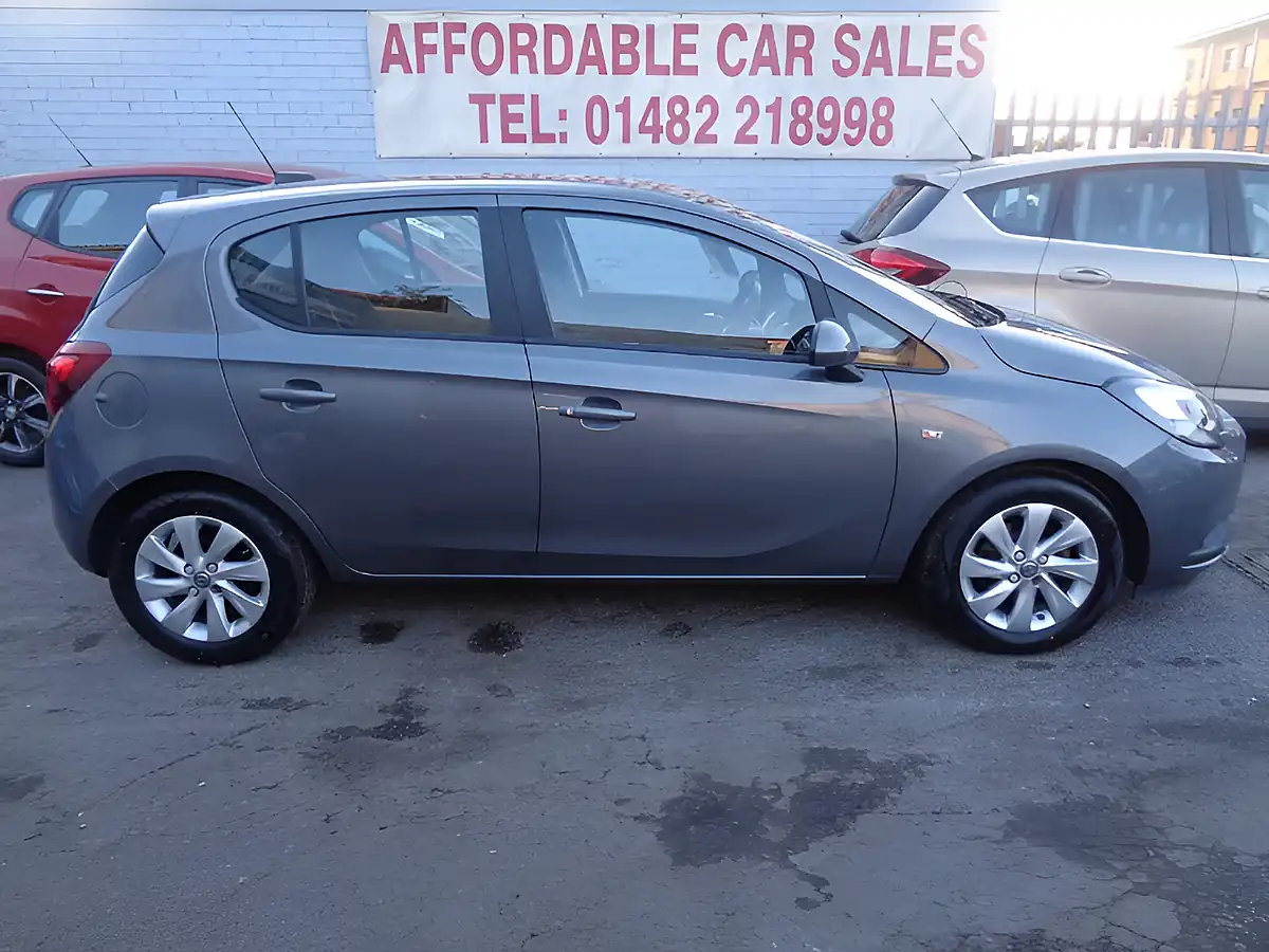 Used 2016 Vauxhall Corsa Design Grey - Interior and Exterior details 17