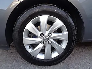Used 2016 Vauxhall Corsa Design Grey - Interior and Exterior details 19