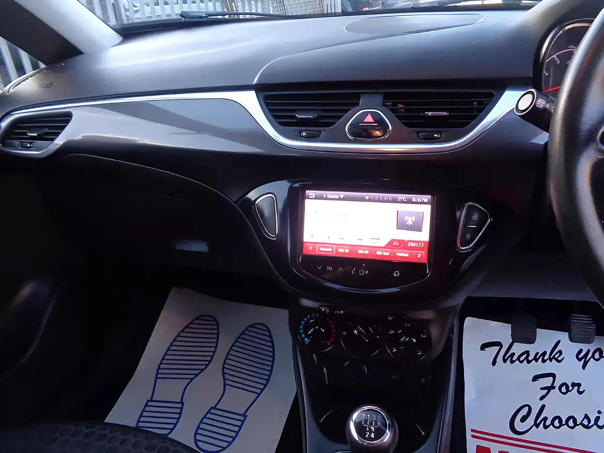 Used 2016 Vauxhall Corsa Design Grey - Interior and Exterior details 8