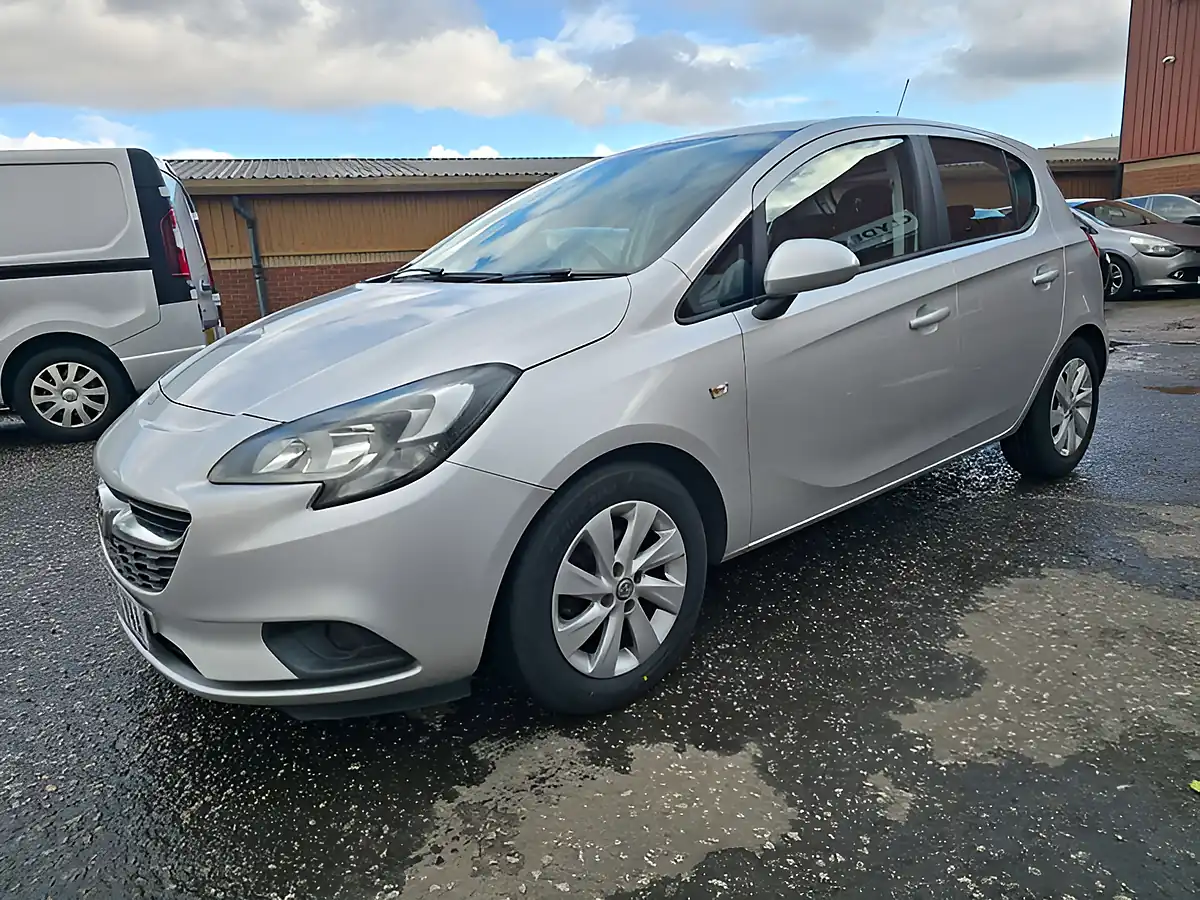Used 2016 Vauxhall Corsa Design Silver - Interior and Exterior details 3