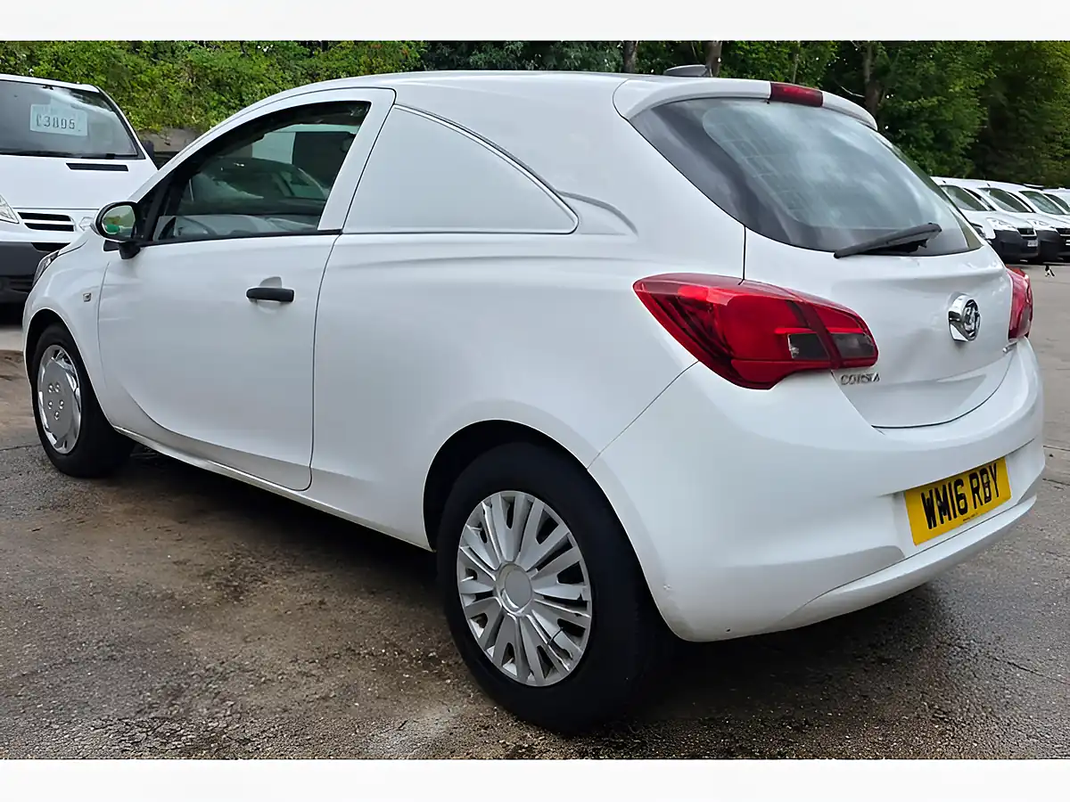 Used 2016 Vauxhall Corsa Ecoflex White - Interior and Exterior details 11