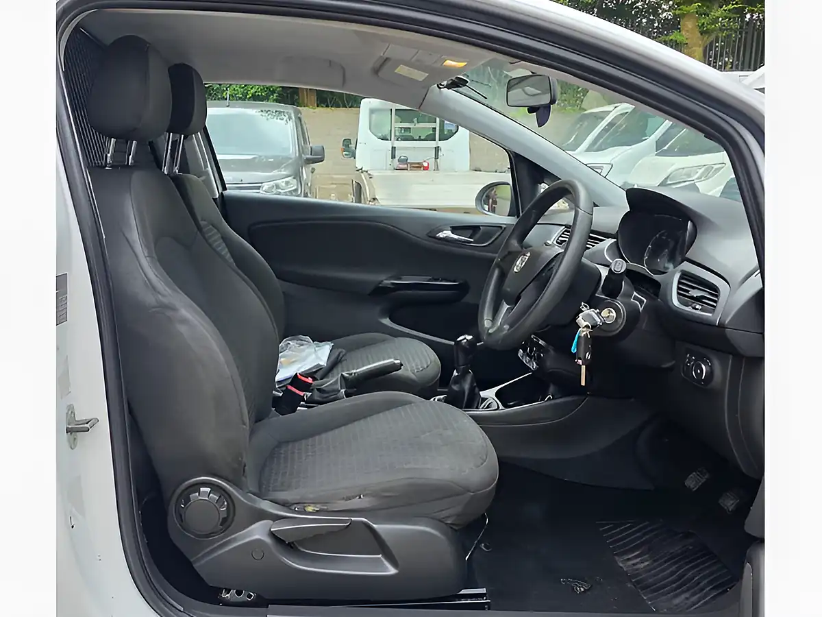 Used 2016 Vauxhall Corsa Ecoflex White - Interior and Exterior details 15