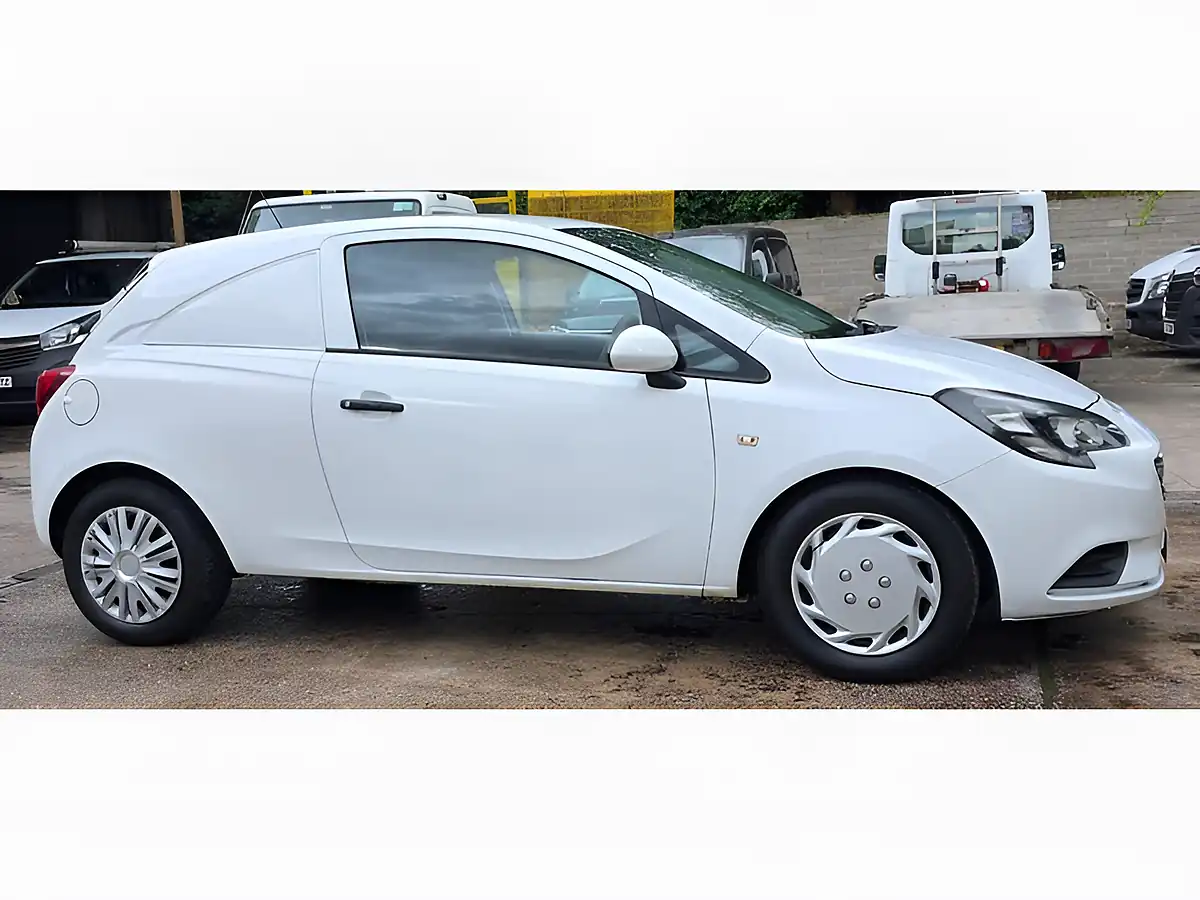 Used 2016 Vauxhall Corsa Ecoflex White - Interior and Exterior details 4