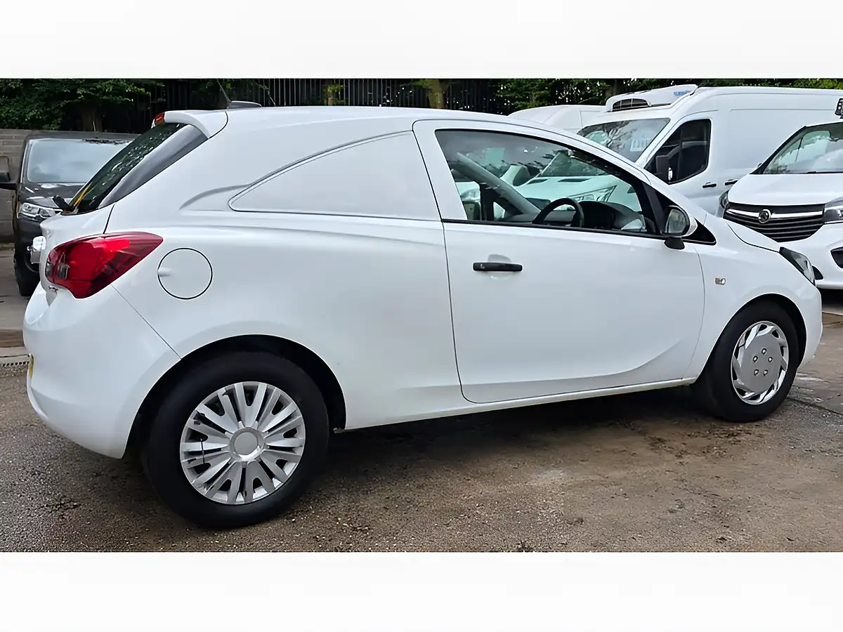 Used 2016 Vauxhall Corsa Ecoflex White - Interior and Exterior details 6