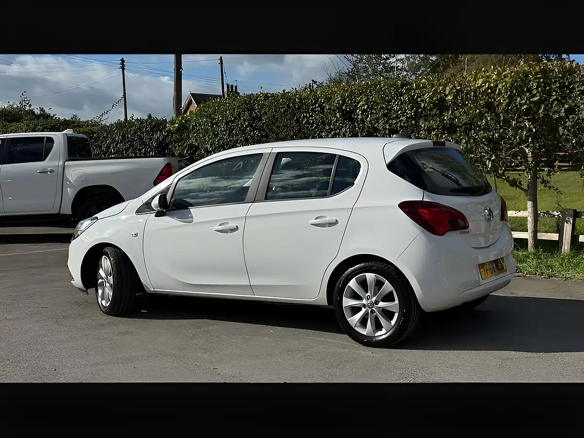 Used 2016 Vauxhall Corsa Energy Ac White - Interior and Exterior details 12