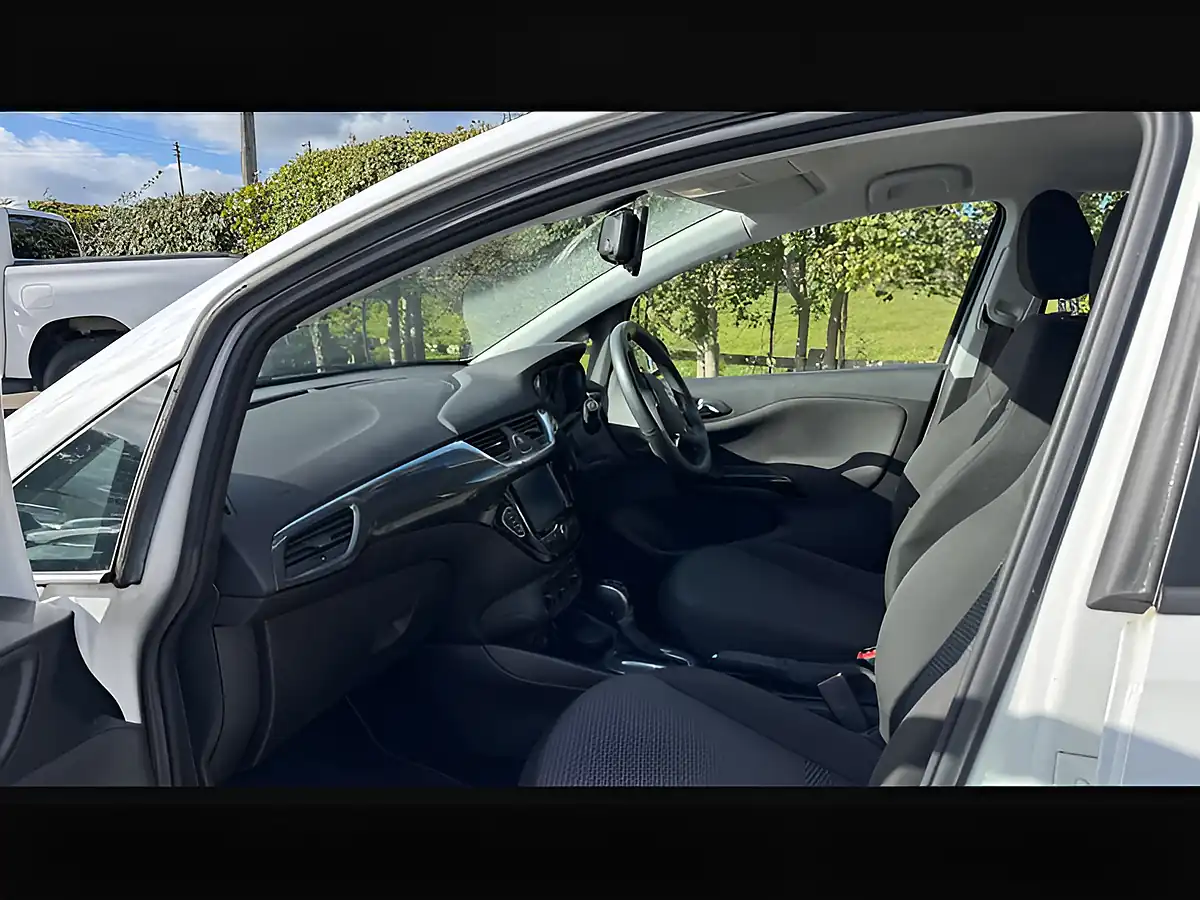Used 2016 Vauxhall Corsa Energy Ac White - Interior and Exterior details 7