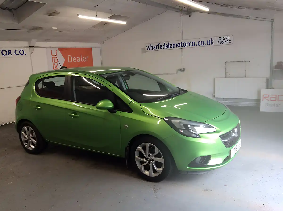 Used 2016 Vauxhall Corsa Energy Green - Front View