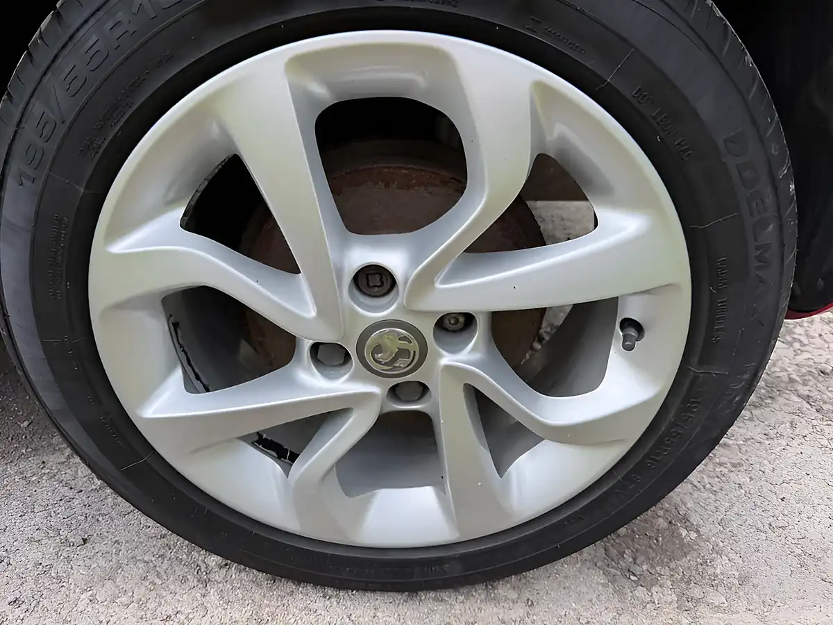 Used 2016 Vauxhall Corsa Energy Red - Interior and Exterior details 10