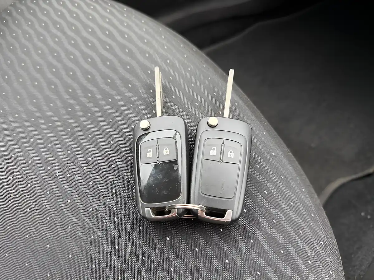 Used 2016 Vauxhall Corsa Energy Red - Interior and Exterior details 17