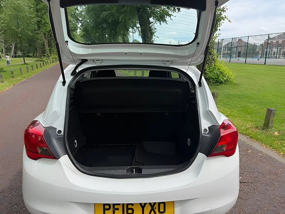 Used 2016 Vauxhall Corsa Energy White - Interior and Exterior details 10