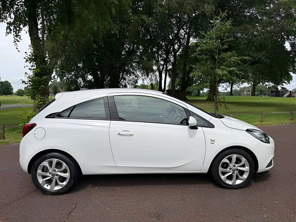 Used 2016 Vauxhall Corsa Energy White - Interior and Exterior details 2