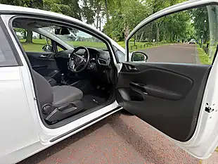 Used 2016 Vauxhall Corsa Energy White - Interior and Exterior details 8