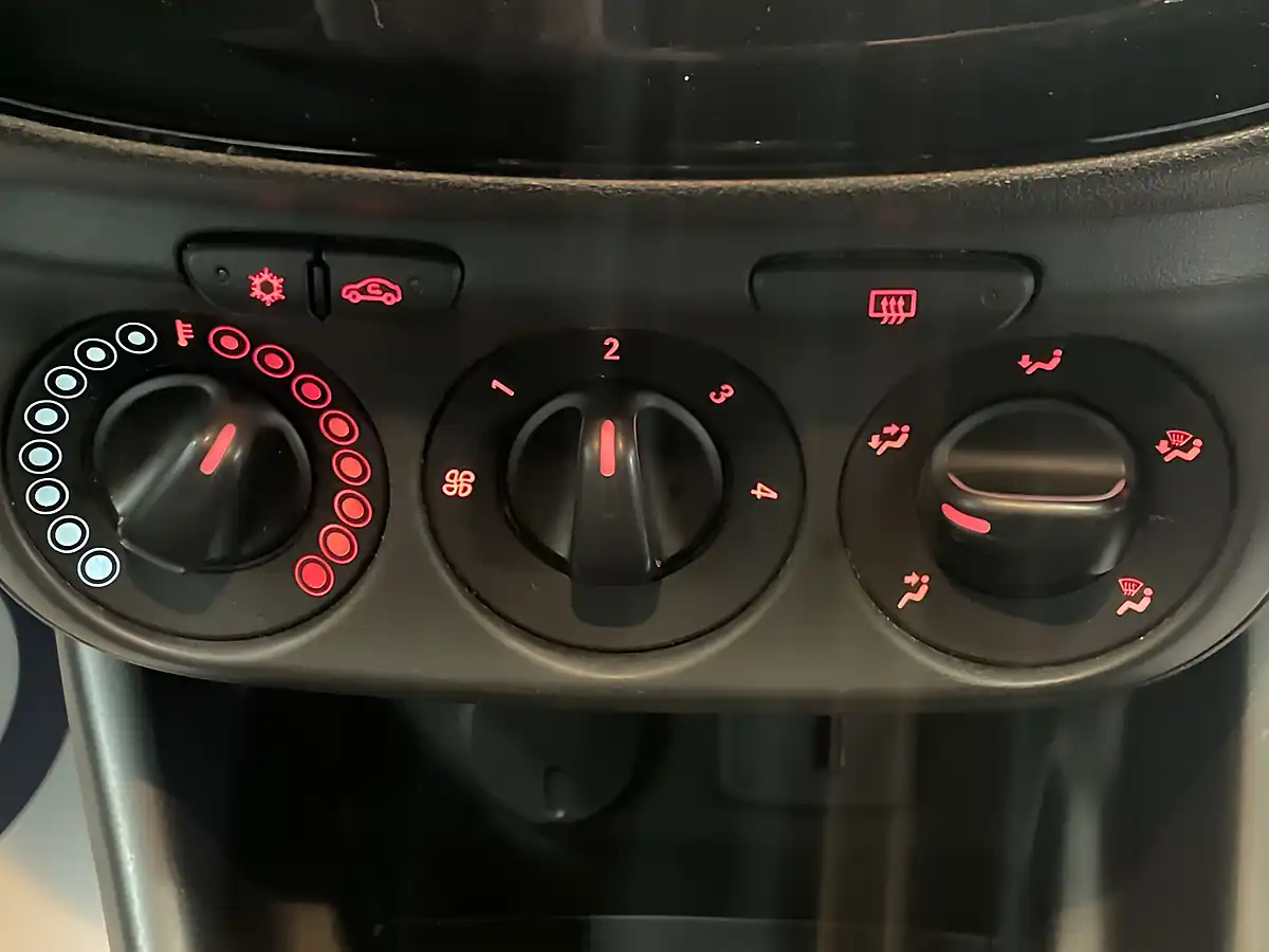 Used 2016 Vauxhall Corsa Energy White - Interior and Exterior details 20