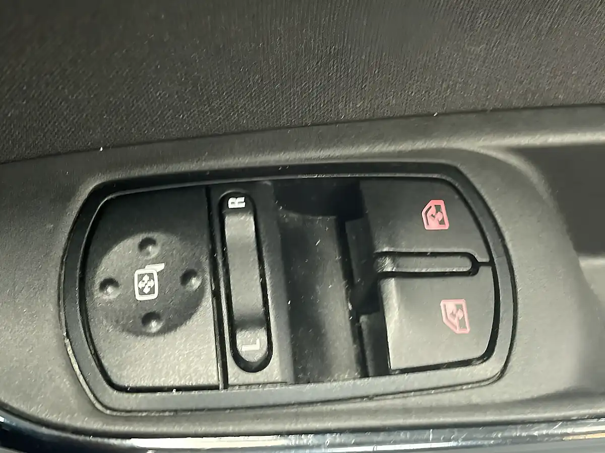 Used 2016 Vauxhall Corsa Energy White - Interior and Exterior details 9