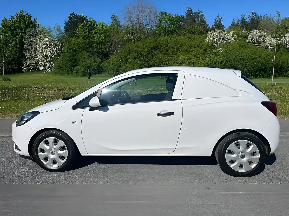 Used 2016 Vauxhall Corsa L1 H1 White - Interior and Exterior details 4