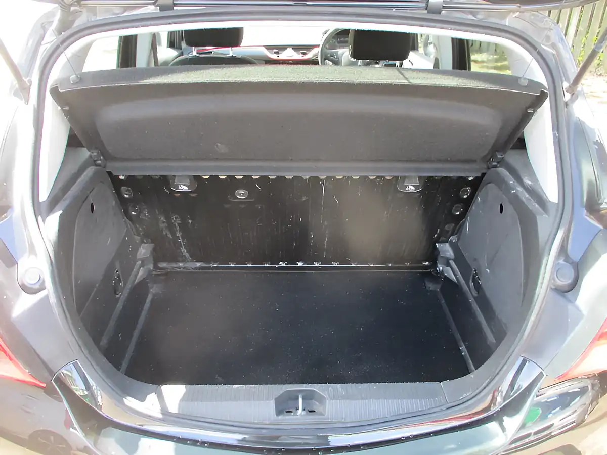 Used 2016 Vauxhall Corsa Limited Edition Black - Interior and Exterior details 15