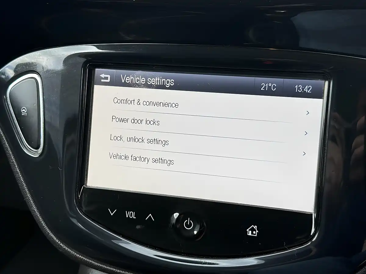 Used 2016 Vauxhall Corsa Limited Edition Grey - Interior and Exterior details 13