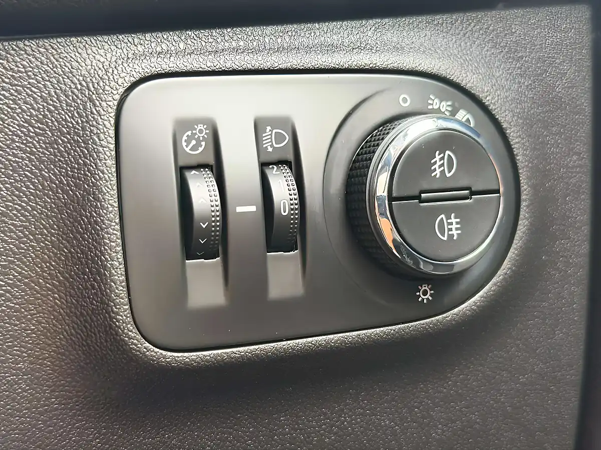Used 2016 Vauxhall Corsa Limited Edition Grey - Interior and Exterior details 18