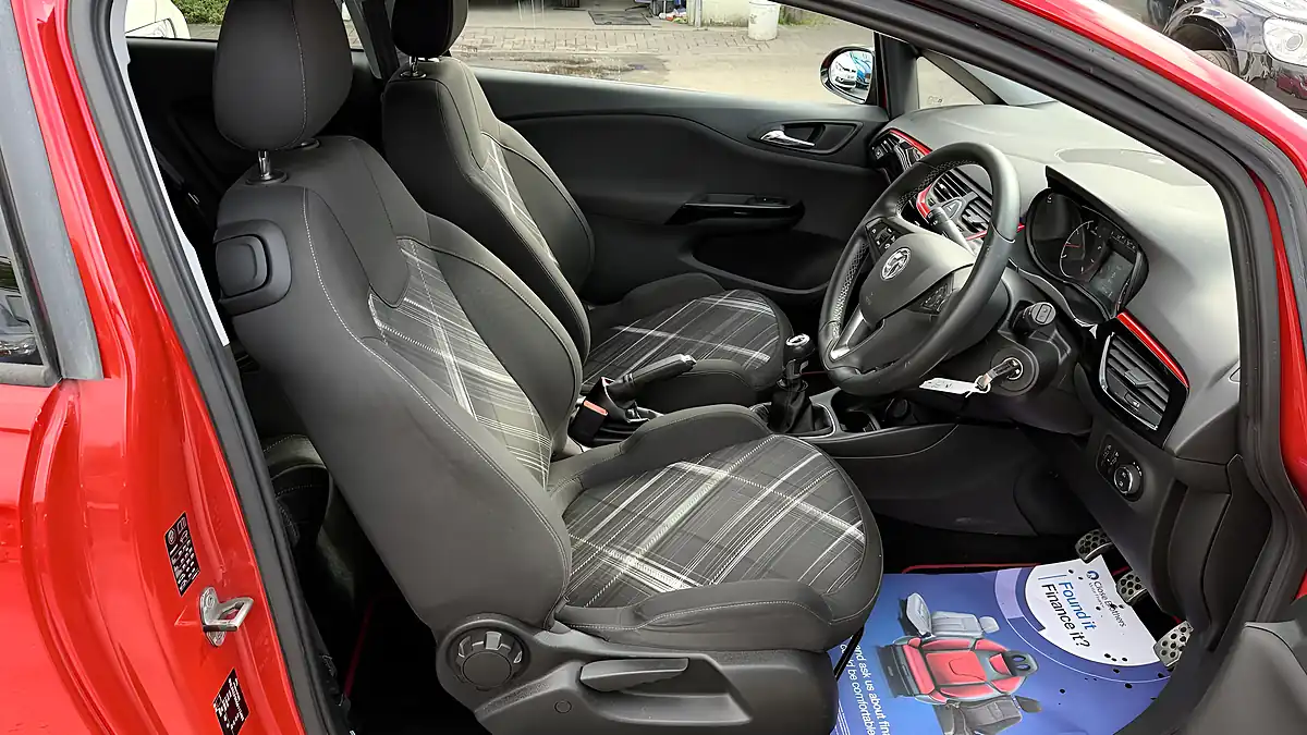Used 2016 Vauxhall Corsa Limited Edition Red - Interior and Exterior details 14
