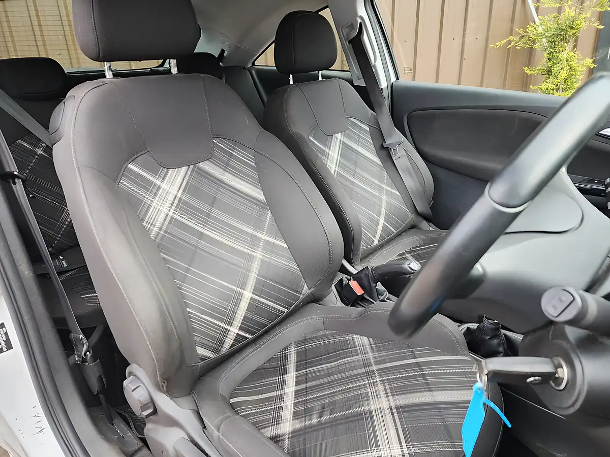 Used 2016 Vauxhall Corsa Limited Edition White - Interior and Exterior details 6