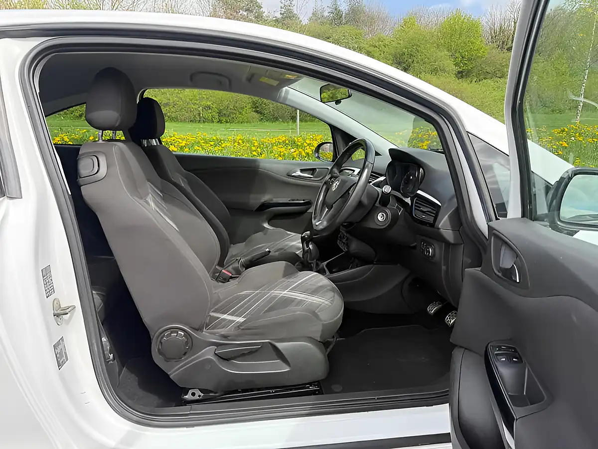 Used 2016 Vauxhall Corsa Limited Edition White - Interior and Exterior details 12