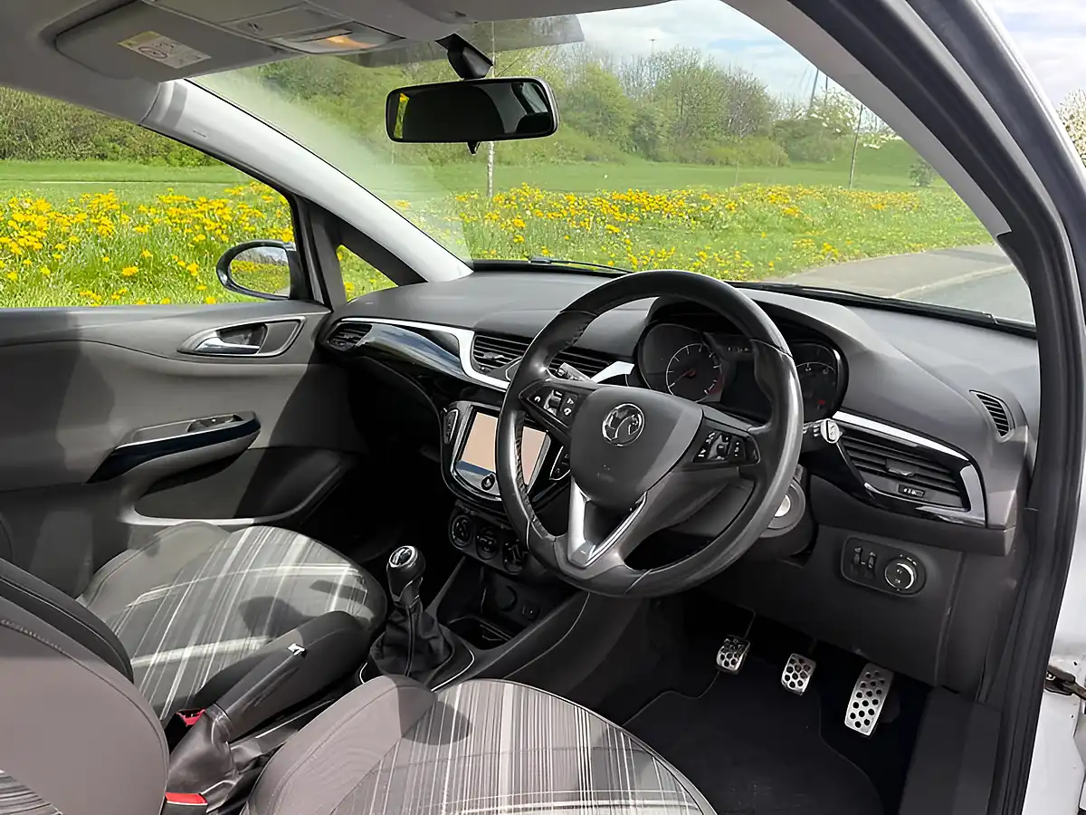 Used 2016 Vauxhall Corsa Limited Edition White - Interior and Exterior details 13