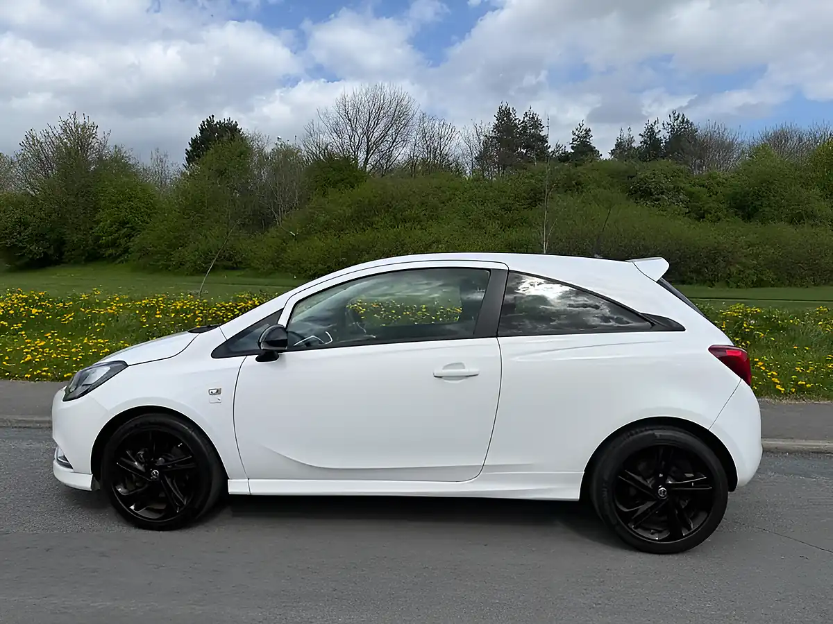 Used 2016 Vauxhall Corsa Limited Edition White - Interior and Exterior details 5
