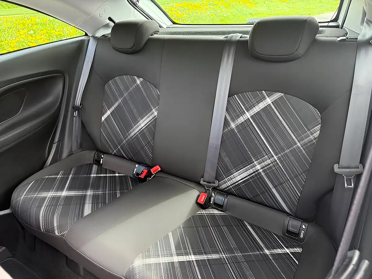 Used 2016 Vauxhall Corsa Limited Edition White - Interior and Exterior details 9