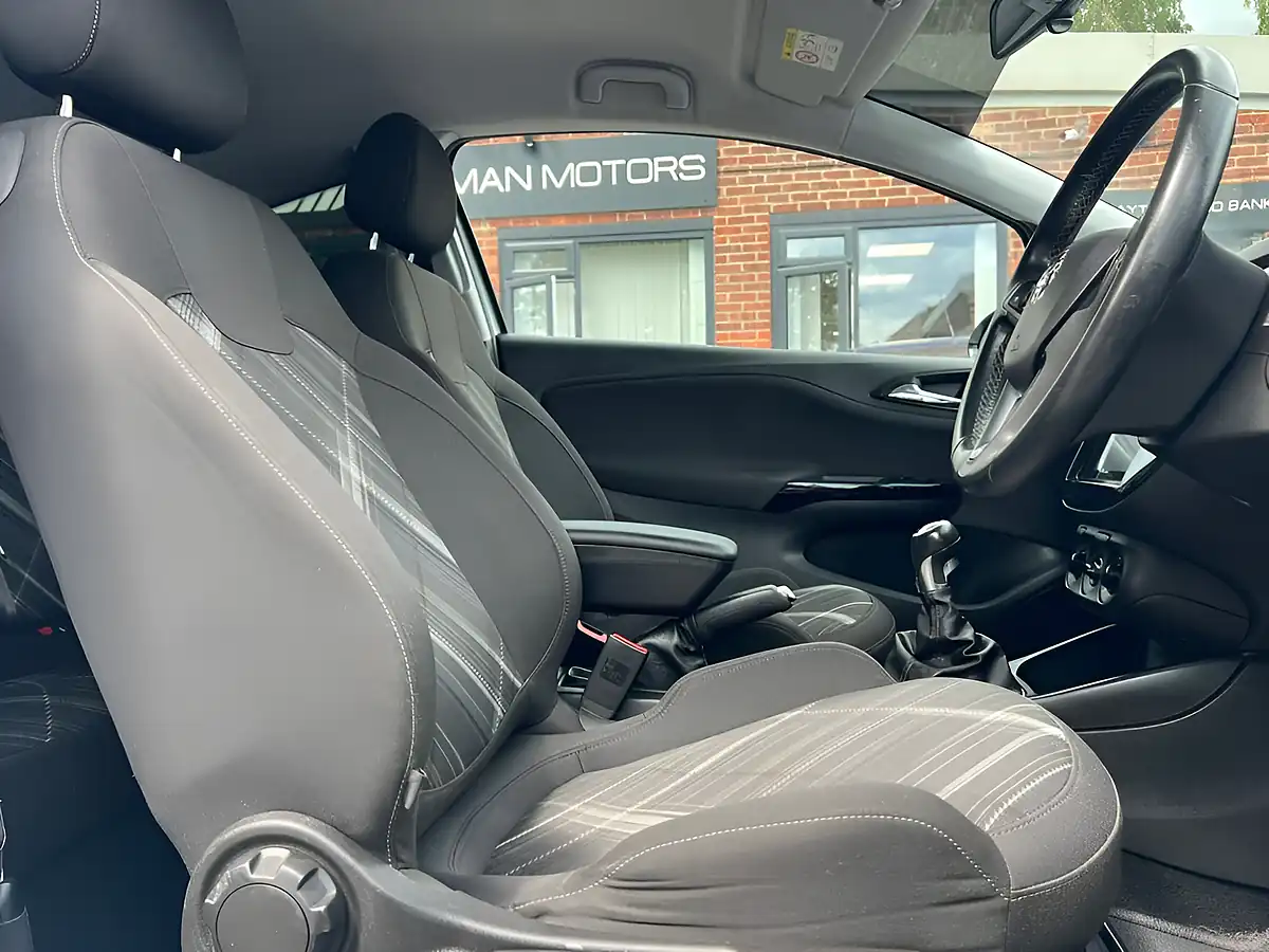 Used 2016 Vauxhall Corsa Limited Edition White - Interior and Exterior details 11