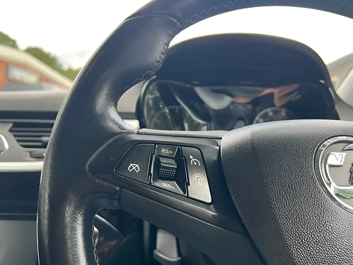 Used 2016 Vauxhall Corsa Limited Edition White - Interior and Exterior details 19