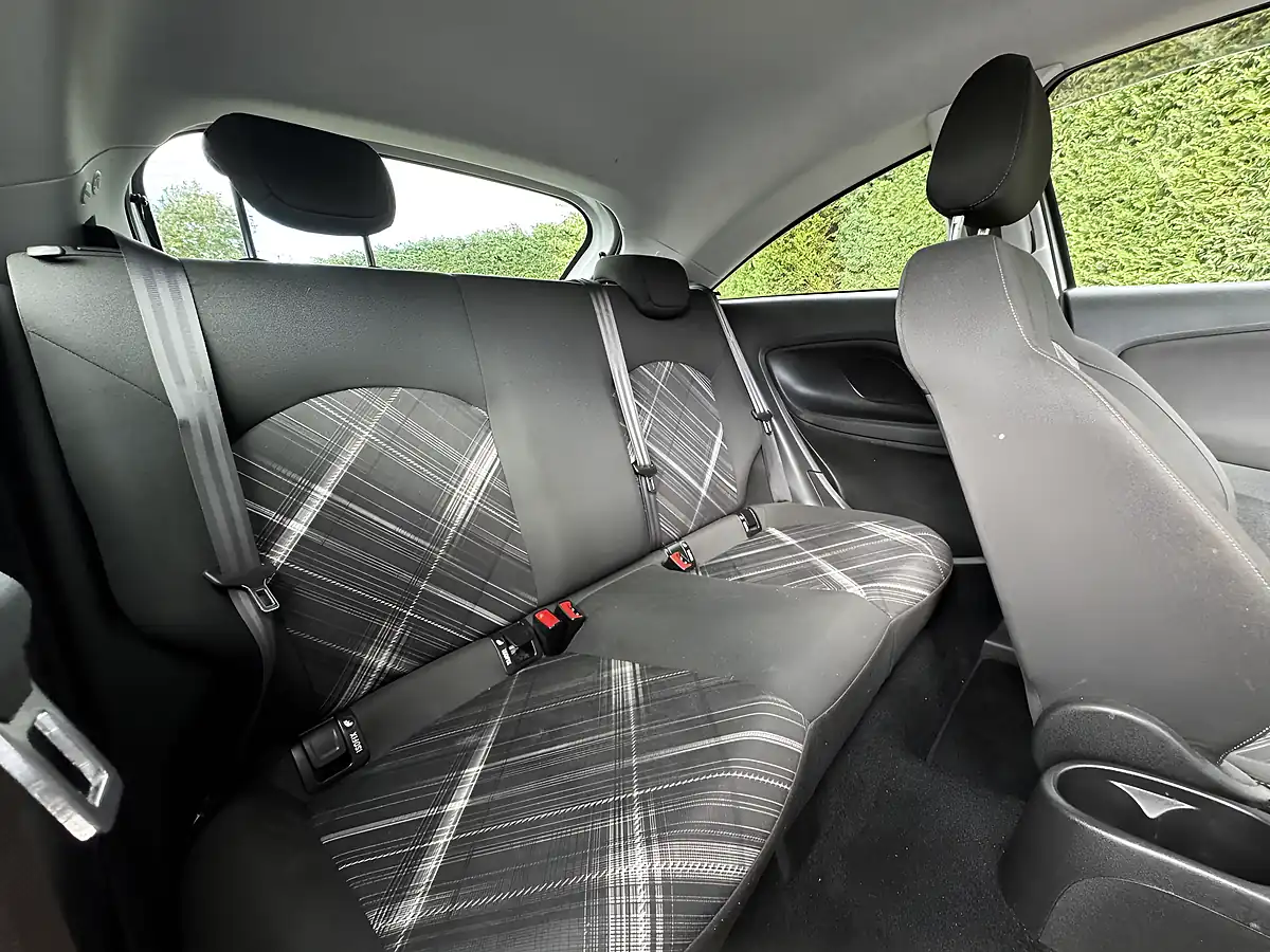 Used 2016 Vauxhall Corsa Limited Edition White - Interior and Exterior details 17