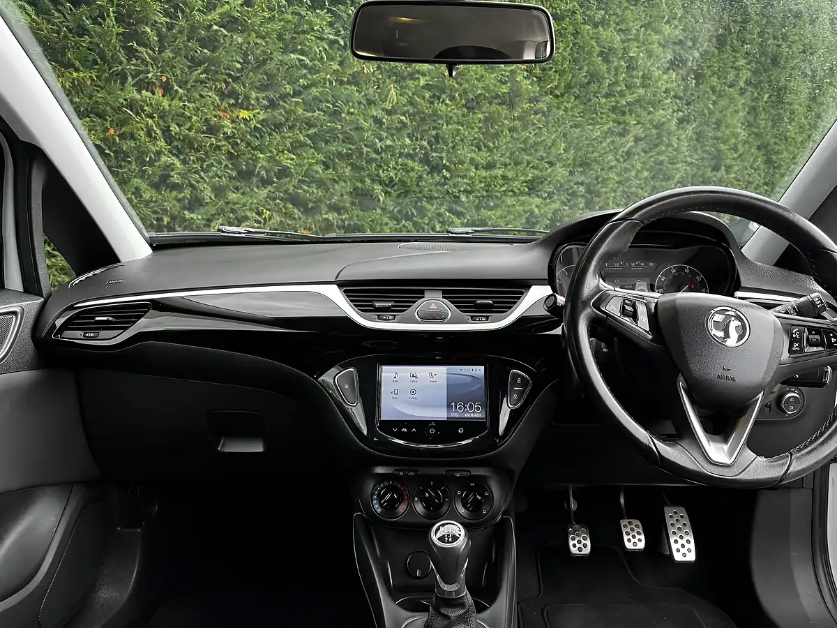 Used 2016 Vauxhall Corsa Limited Edition White - Interior and Exterior details 18