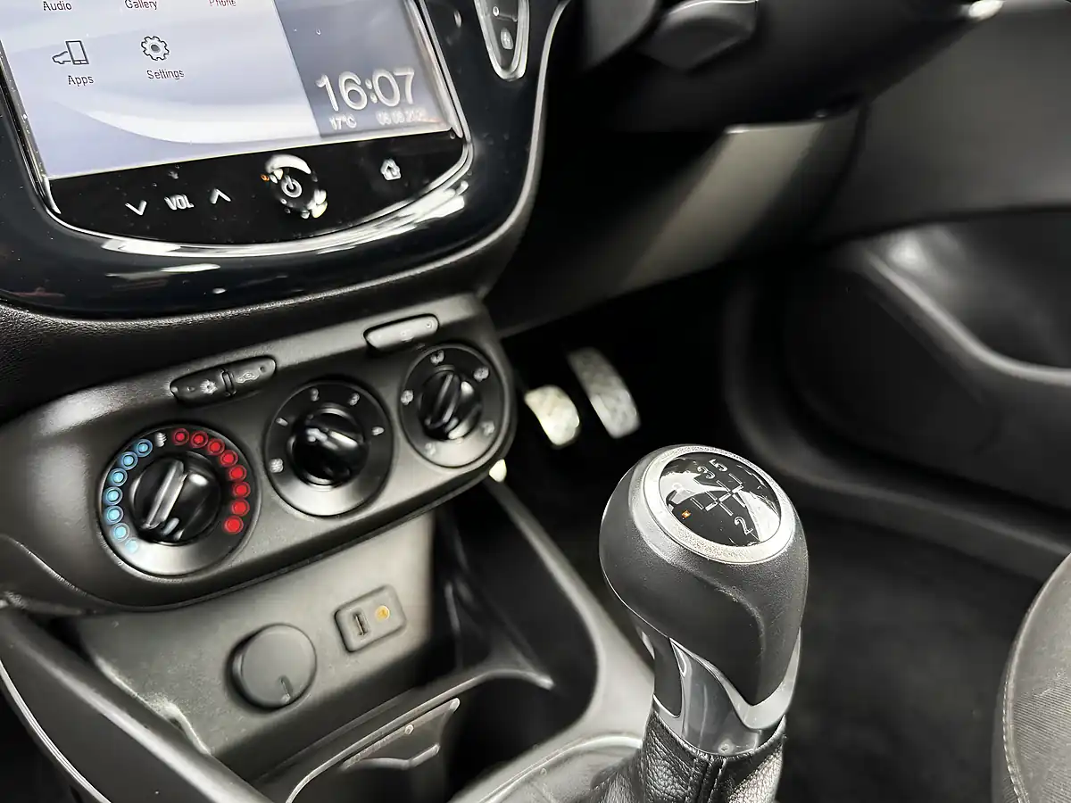 Used 2016 Vauxhall Corsa Limited Edition White - Interior and Exterior details 20