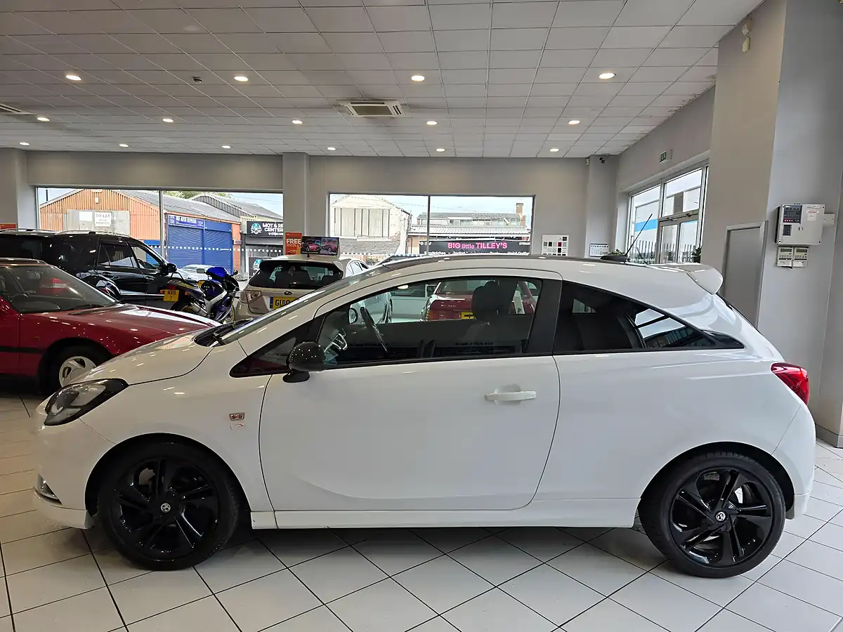 Used 2016 Vauxhall Corsa Limited Edition White - Interior and Exterior details 6