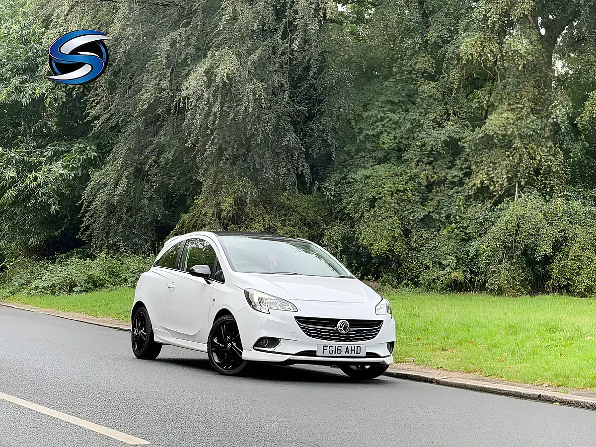 Used 2016 Vauxhall Corsa Limited Edition White - Interior and Exterior details 4