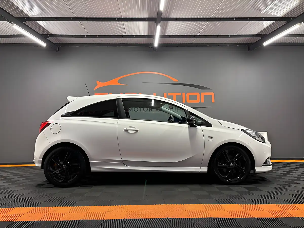 Used 2016 Vauxhall Corsa Limited Edition White - Interior and Exterior details 5