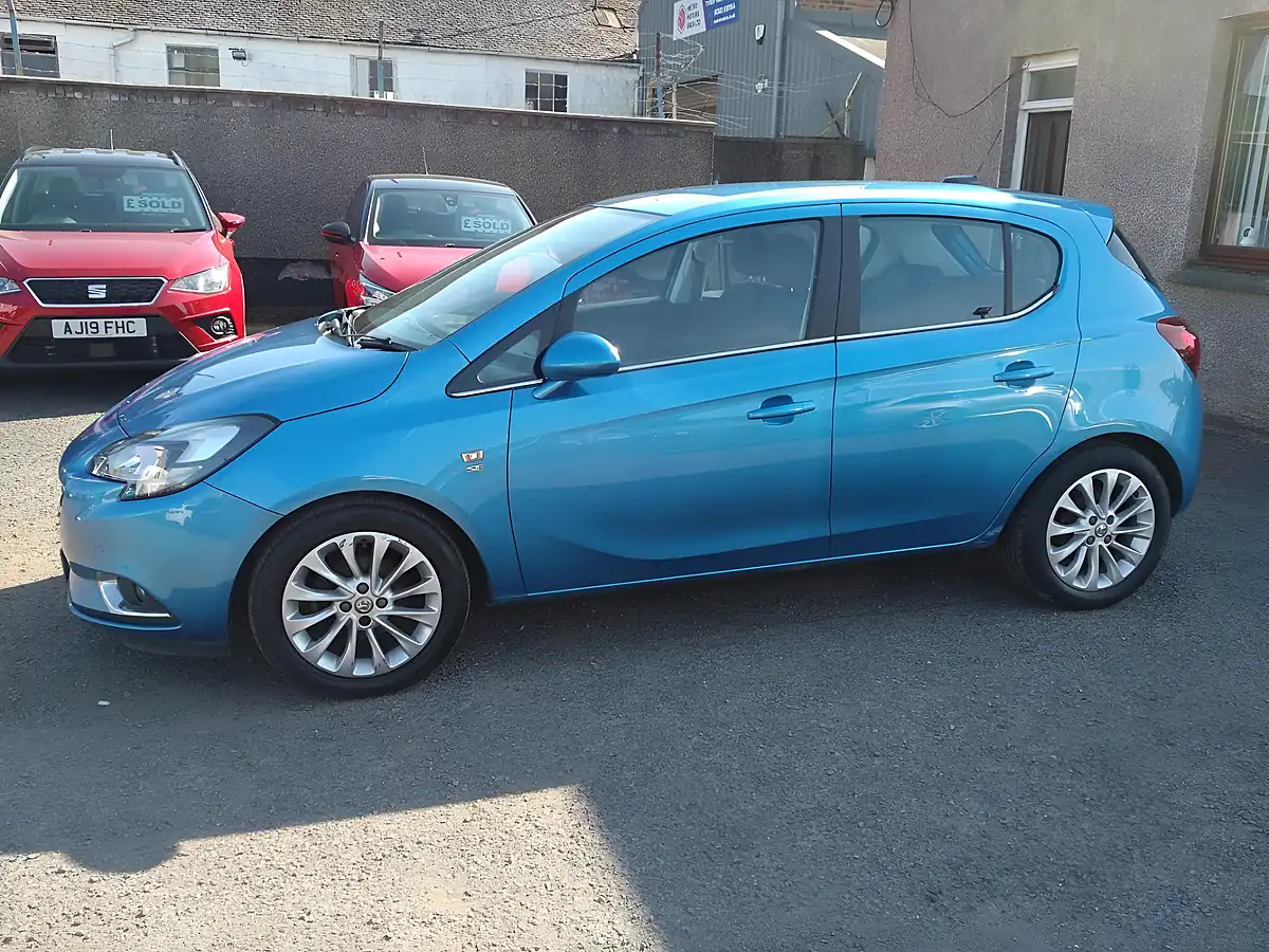 Used 2016 Vauxhall Corsa Se Blue - Interior and Exterior details 2