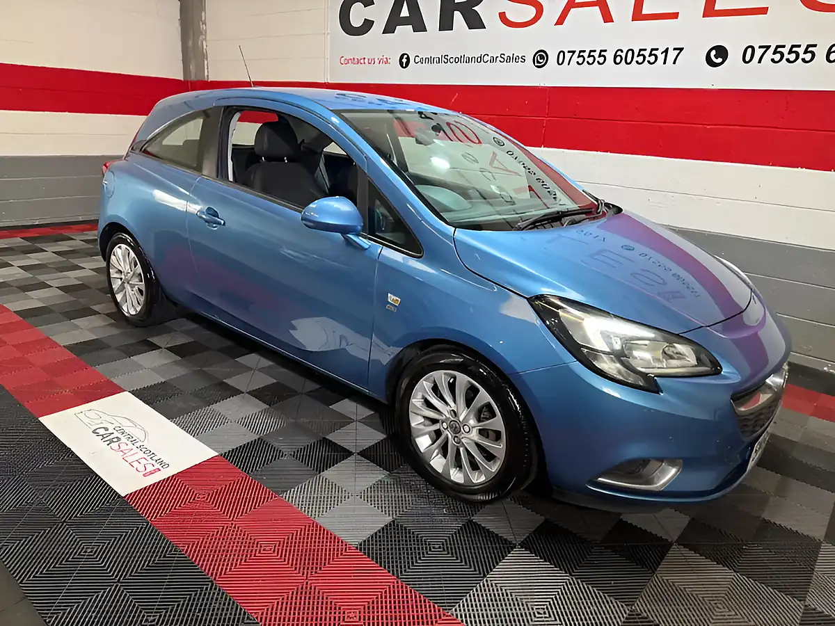 Used 2016 Vauxhall Corsa Se Blue - Front View