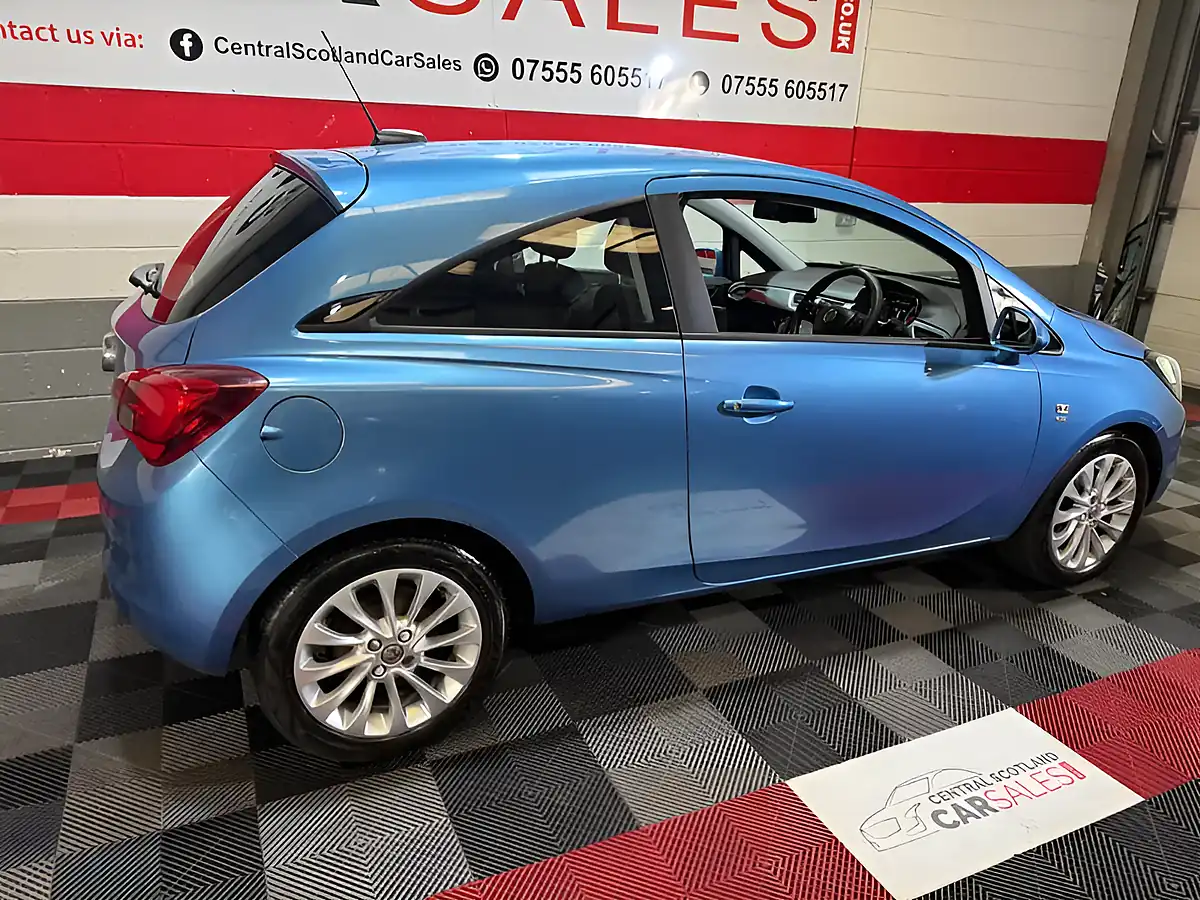 Used 2016 Vauxhall Corsa Se Blue - Interior and Exterior details 12