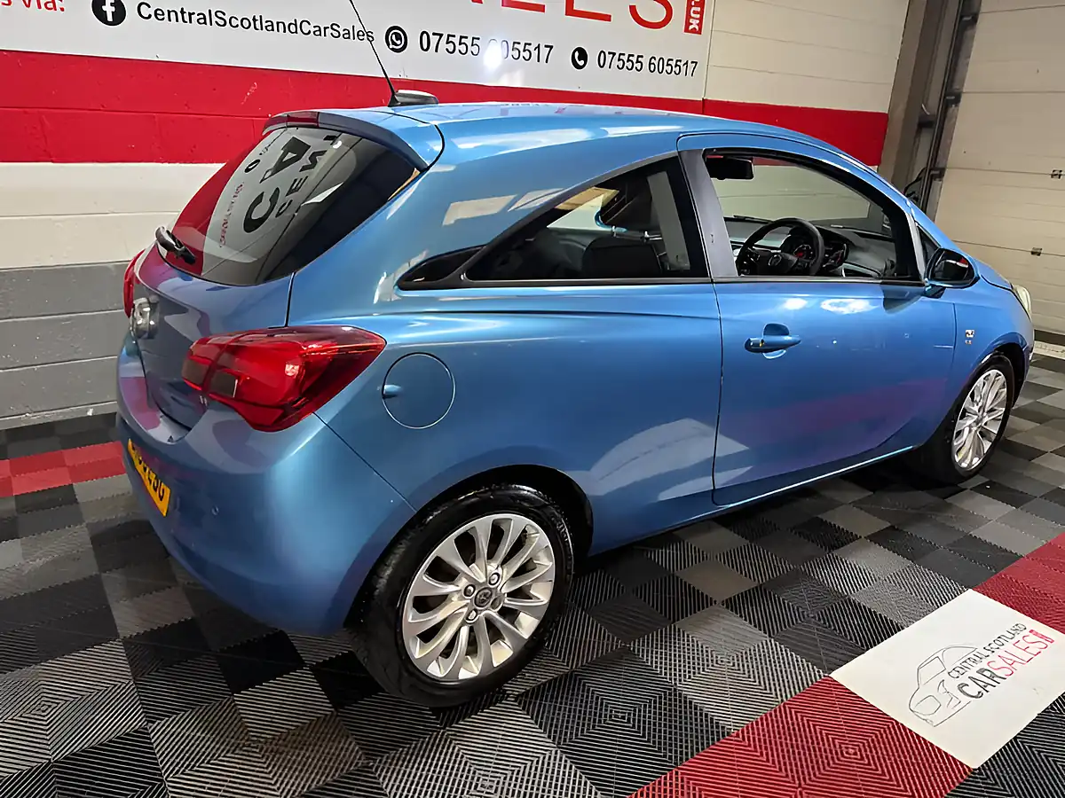 Used 2016 Vauxhall Corsa Se Blue - Interior and Exterior details 15