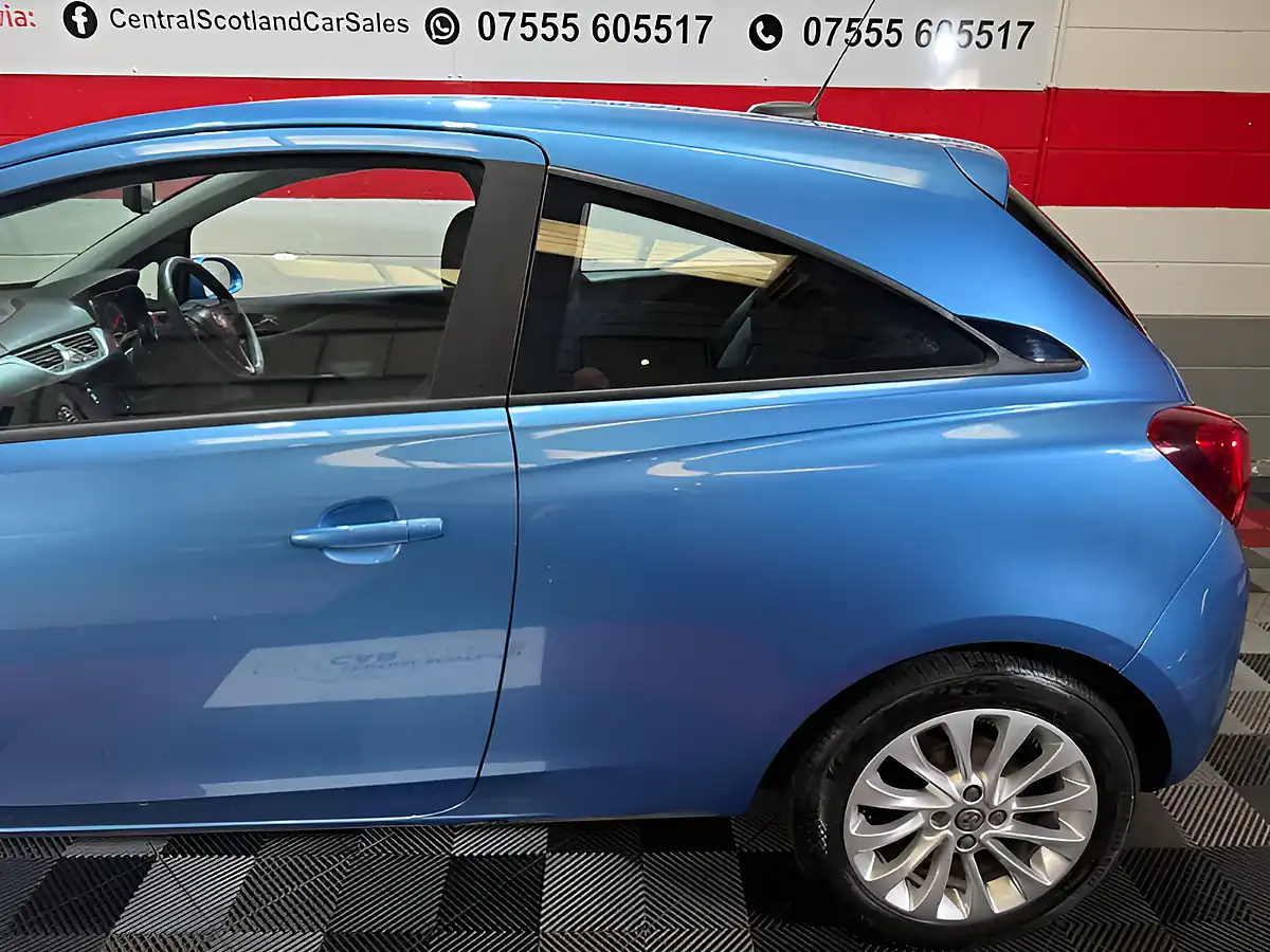 Used 2016 Vauxhall Corsa Se Blue - Interior and Exterior details 4