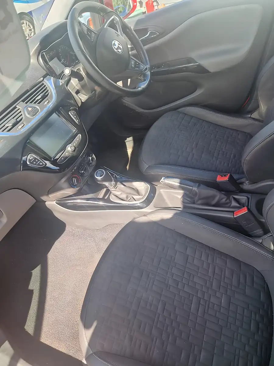 Used 2016 Vauxhall Corsa Se Red - Interior and Exterior details 15