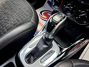 Used 2016 Vauxhall Corsa Se Red - Interior and Exterior details 10