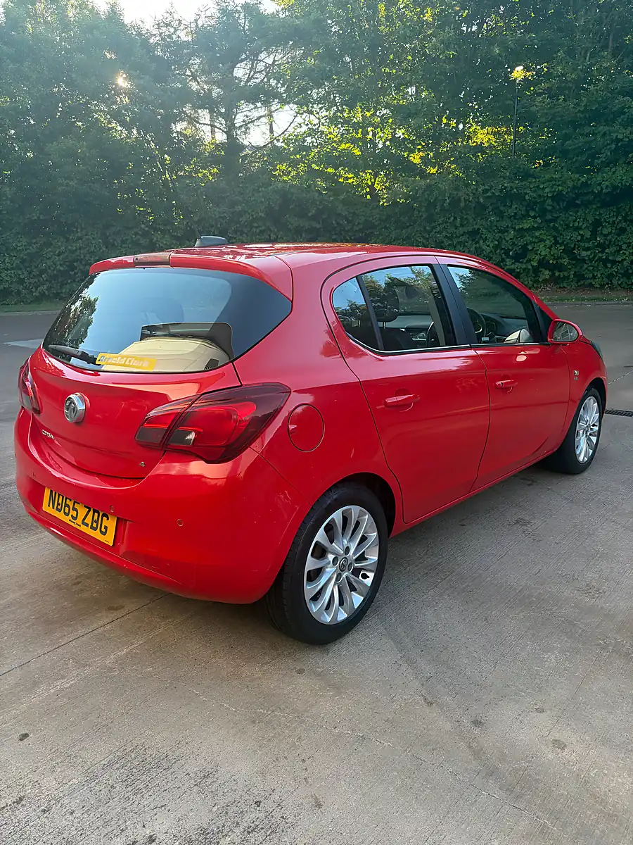 Used 2016 Vauxhall Corsa Se Red - Interior and Exterior details 5